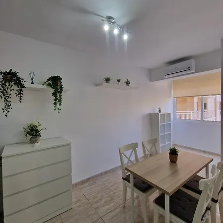 Virgen De Lujan Triana Appartement Sevilla Buitenkant foto
